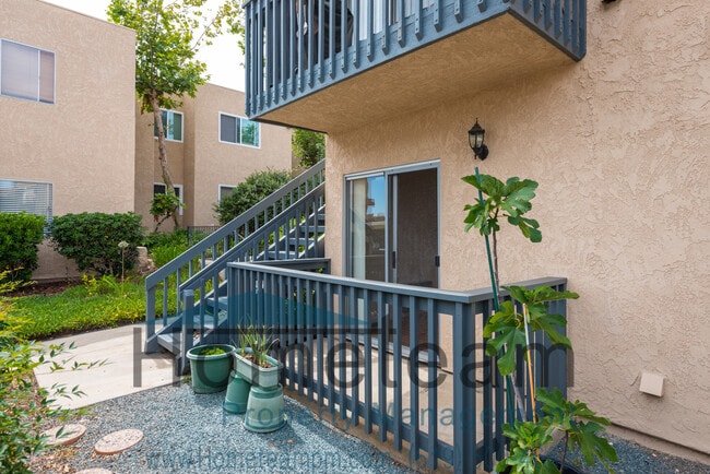 Building Photo - 2 BR/ 2 BA  862 SQFT Spring Valley Condo Unit 13