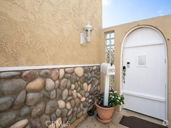 Building Photo - 1903 Alsuna Ln Rental