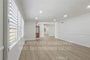 Photo - 12920 Aetna St