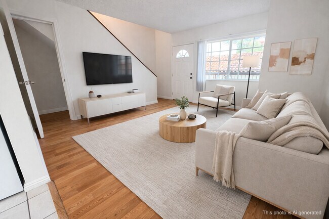 Photo - 15339 Weddington St