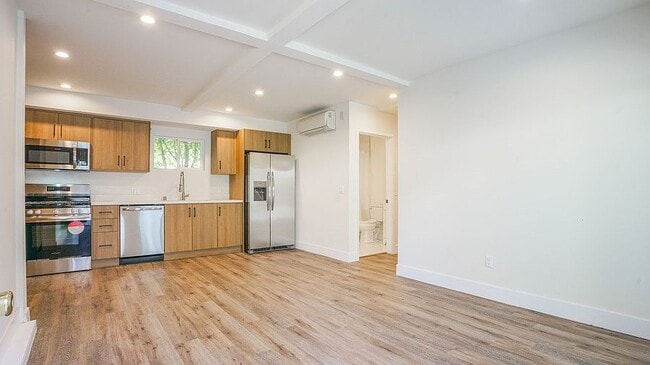 Photo - 6112 Saturn St Unit 1/2