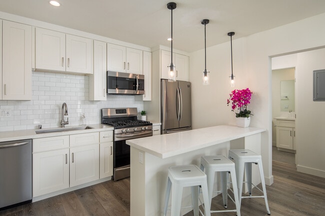 Photo - Pacific Apartment Homes LLC on Sierra Street