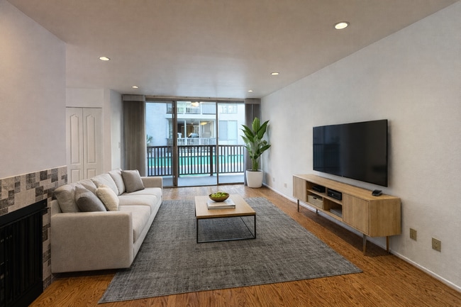 Photo - 1134 Alta Loma Rd