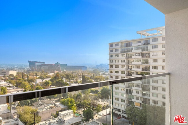 Photo - 838 N Doheny Dr Unit 906