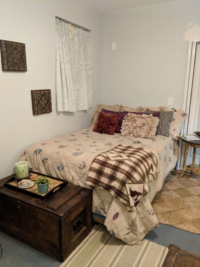 Photo - 5041 Genesee Ave Unit Studio A