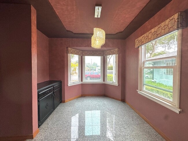 Photo - Charming 3 bed/2 bath House for Rent in Si...