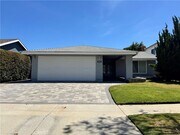 Photo - 1516 E Cyrene Dr House