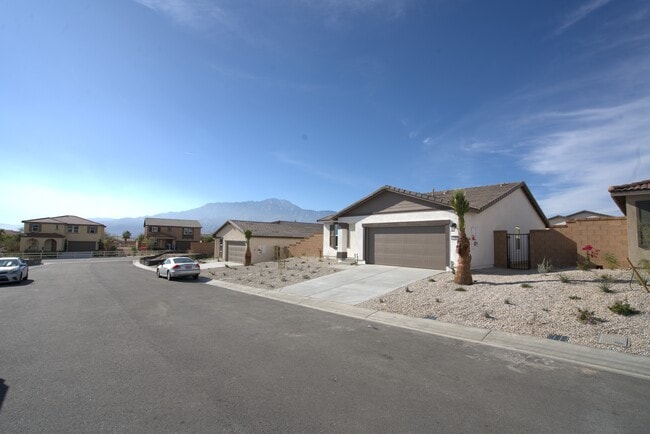 Building Photo - 11265 Skyvista Dr