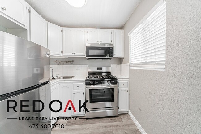 Photo - 1036 Normandie Ave Unit 1036-11