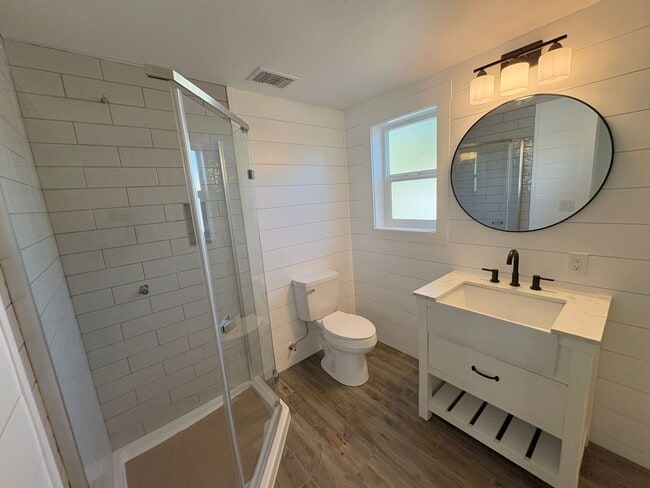 Photo - 2 units on one lot Unit 460 N 3rd Ave