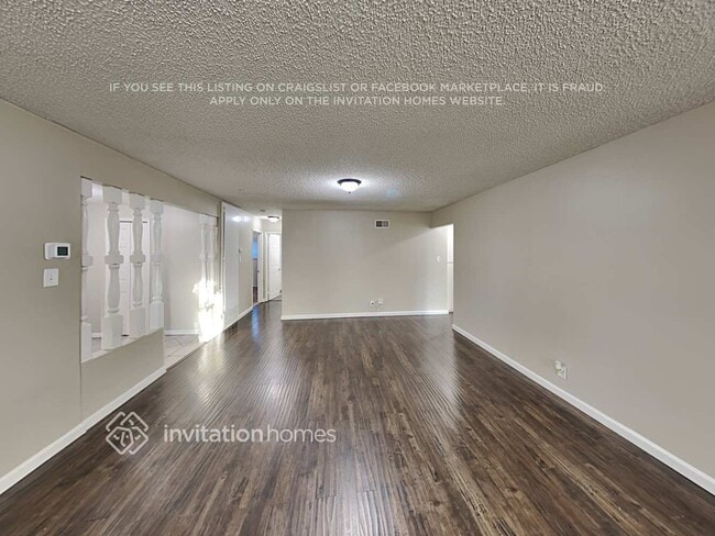 Photo - 1638 E 220th St