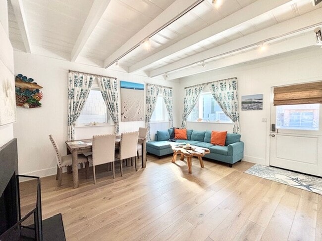 Photo - 3628 Ocean- MFR Unit 1