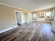 Photo - 5758 Pickering Ave Condo Unit B