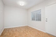 Living room - 6042 La Canada Cir Apartment Unit B