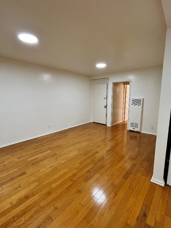 Photo - 1737 N Sycamore Ave Unit 211