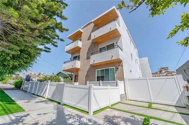 Building Photo - 614 N Rampart Blvd