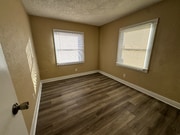 Photo - 536 W Marshall Blvd