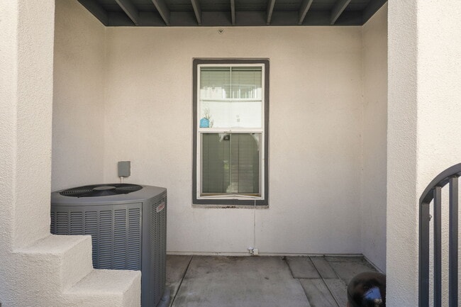Photo - 1625 Filaree Dr