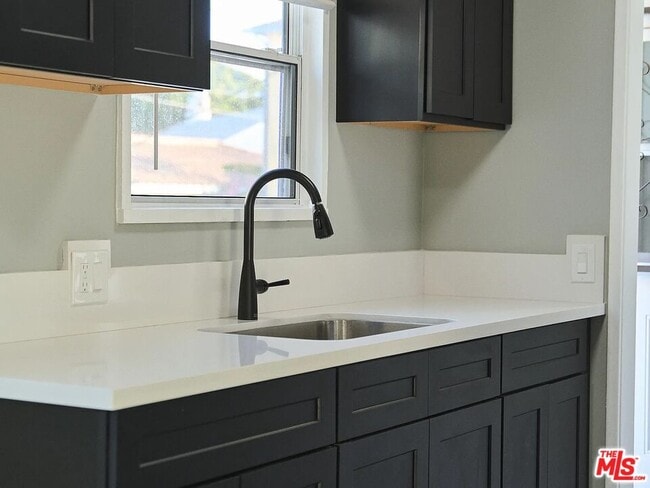 Photo - 582 Venice Blvd. Unit 2