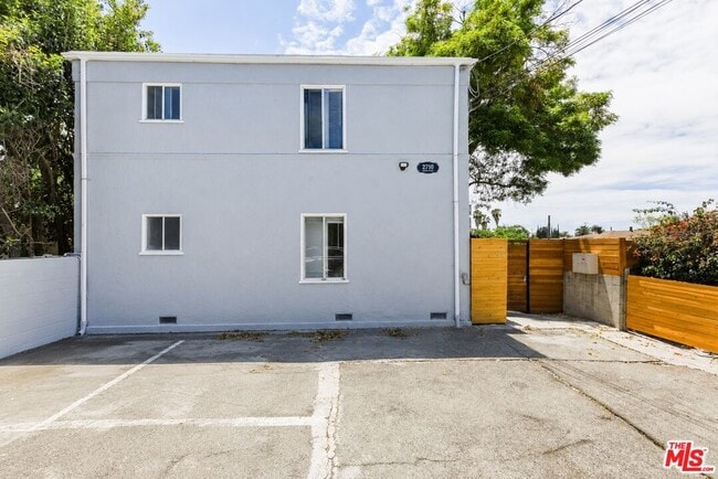 Photo - 2710 Bellevue Ave Unit 2