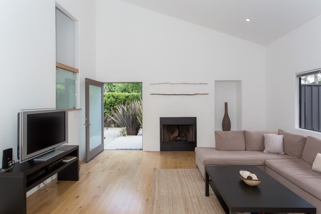 Livingroom - 1315 Palms Blvd