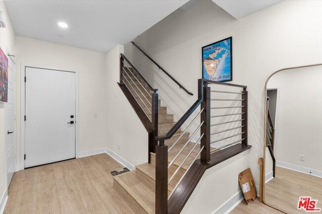 Photo - 127 Boeing Ln