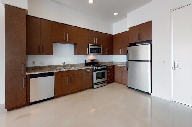 1BR, 1BA + Den - 870 SF - 210 Third Lofts