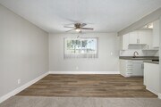 2BR, 2BA - 860SF - Dining Room - Encasa Norwalk