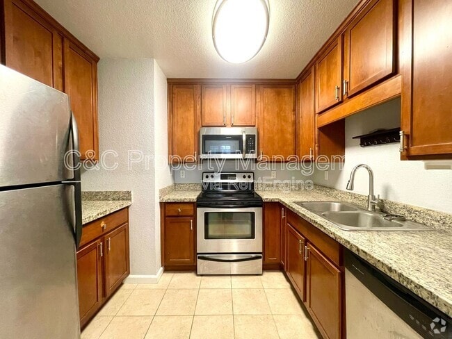 Building Photo - 1350 N Escondido Blvd Rental
