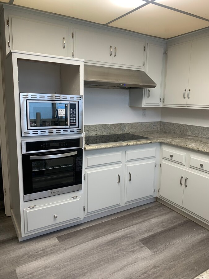 Newly Renovated Kitchen - 3500 W Manchester Blvd