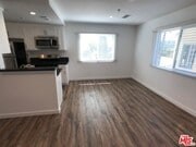 Photo - 601 Normandie Ave Unit 6