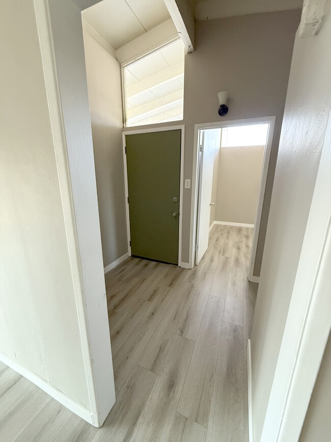 Photo - 4250 Kansas Ave