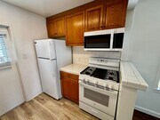 Photo - Charming and Bright 2 bed 1 bath in Point ... Unit 3143 Macaulay Street