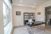 Photo - 15 S Chapel Ave Townhome