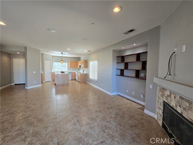 Photo - 736 Summit Dr