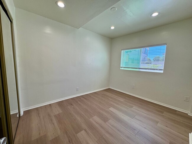 Photo - Upgraded 1 bedroom 1 bathroom, Great Glendale Location Unit 514 Hill Dr  B