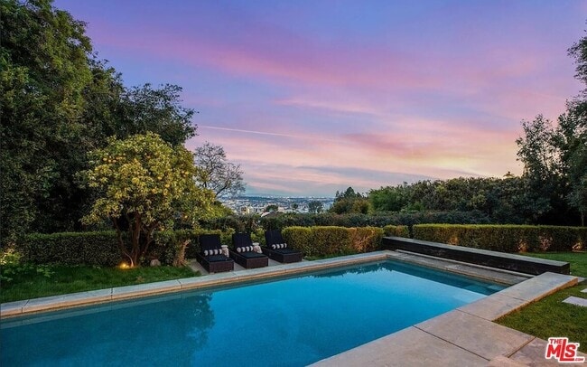 Photo - 1514 Sunset Plaza Dr