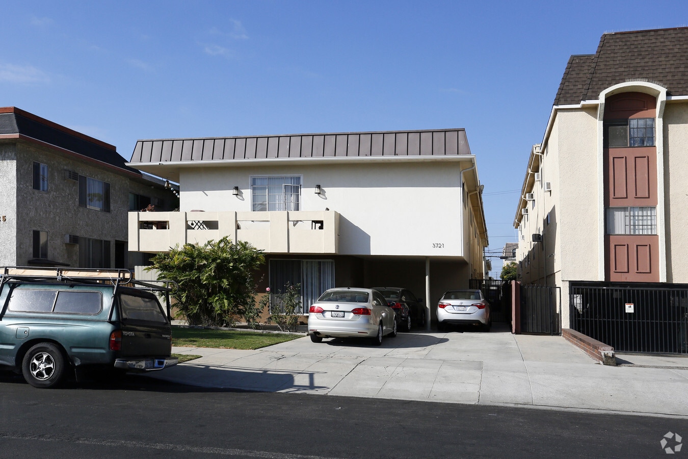 Photo - 3721 Vinton Ave