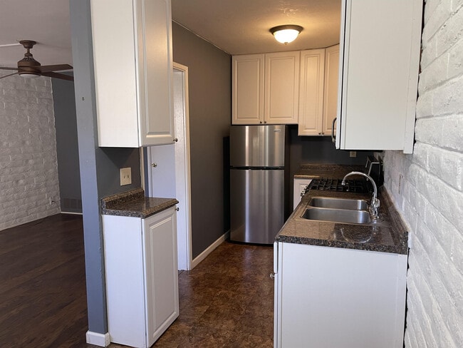 Photo - 5931 Howell Dr