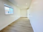 Photo - 2133 W Columbia St Apartment Unit B