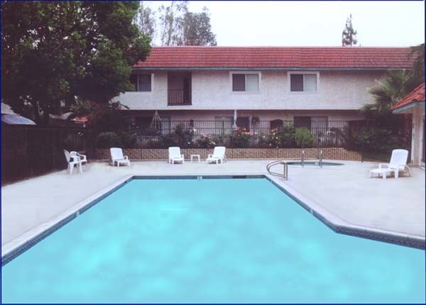 Pool - Presidential Townhomes