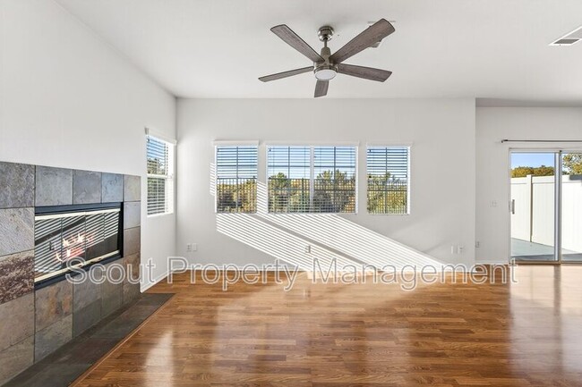 Photo - 33496 Winston Way