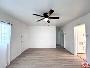 Photo - 1540 W 60th St Unit 2