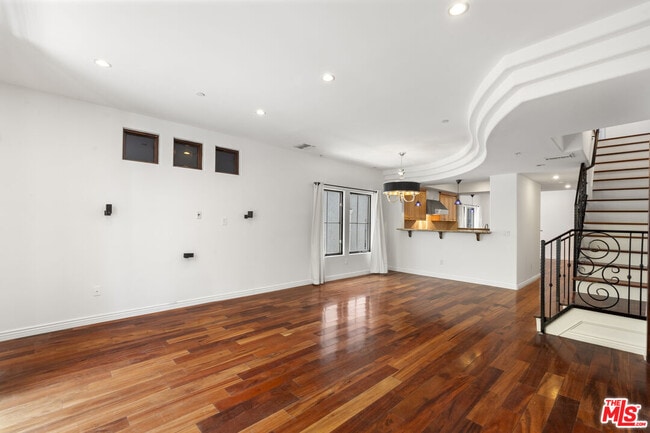 Photo - 744 N Alfred St Unit 104