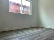 Photo - 4825-4825 Riverton Ave