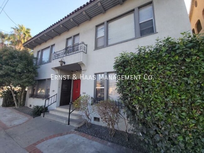 Building Photo - 1618 E 4th St Rental