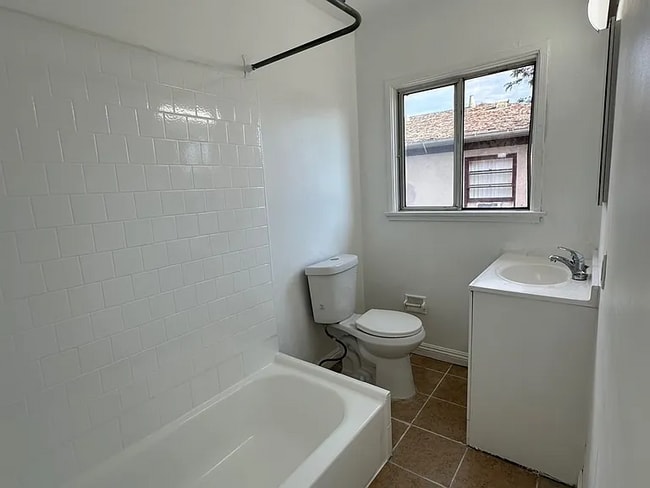 Photo - 121 N Atlantic Blvd Unit APT D