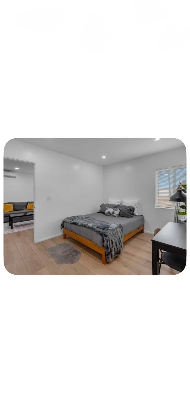 Photo - 15114 Orange Ave