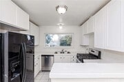 Kitchen - 737 N Chippewa Ave Condo Unit E
