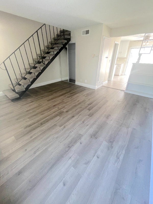 Photo - 587 Silverwood Ave Unit G